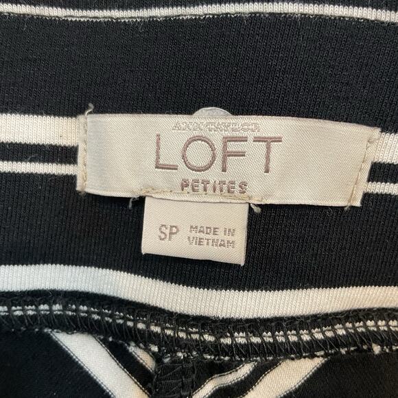 Loft Skirt Womens Small Petite SP Black White Stripe Knit Skater Flare Casual - Picture 7 of 9